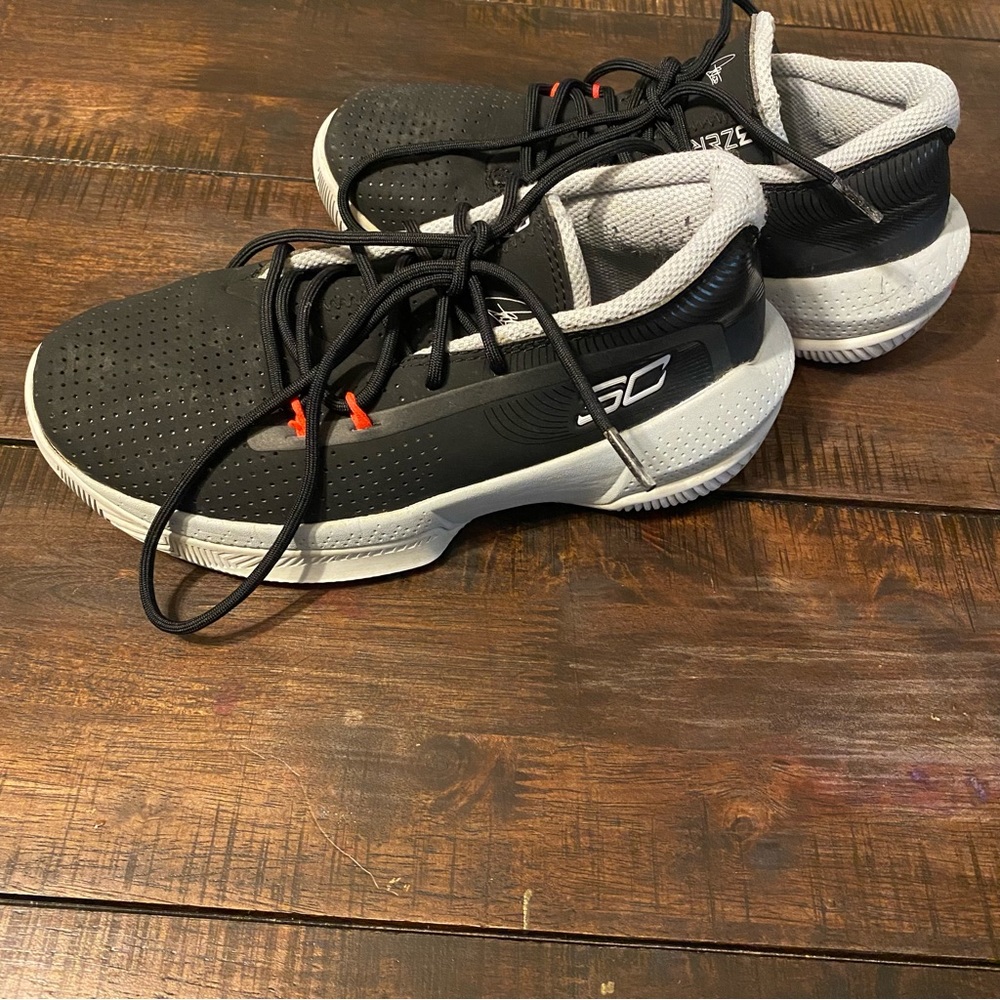 Boys Steph Curry Under Armour Shoes